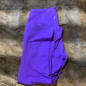 Zyia purple accent Capri